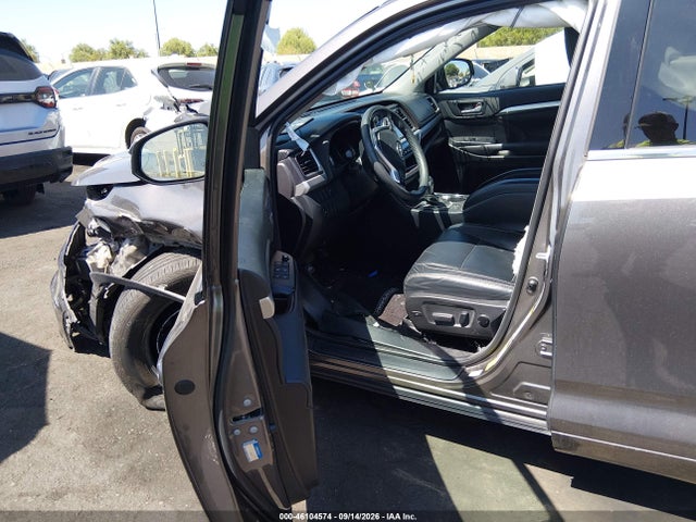 Toyota Highlander Xle V6 2016 5TDKKRFH0GS179846 Image 5