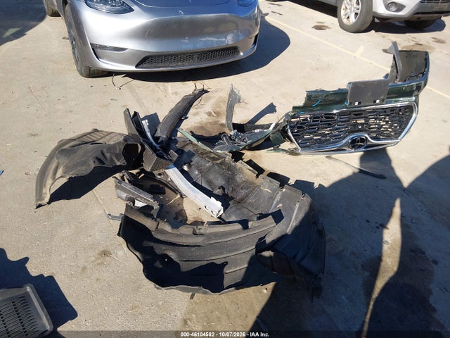 2025 Toyota Highlander Hybrid Platinum მანქანა იყიდება აუქციონზე, vin: 5TDEBRCH6SS669153, აუქციონის ნომერი: 46104582