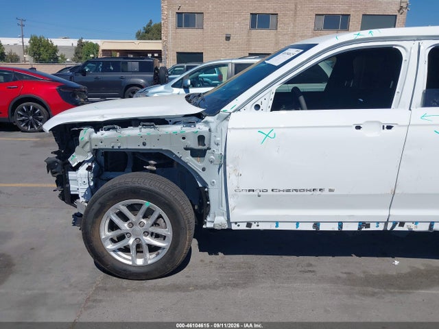 Продажа на аукционе авто 2026 Jeep Grand Cherokee L Laredo 4x2, vin: 1C4RJJAG7T8568063, номер лота: 46104615