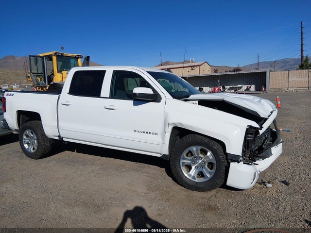 46104696 :رقم المزاد ، 3GCUKRECXJG110568 vin ، 2018 Chevrolet Silverado 1500 2lt مزاد بيع