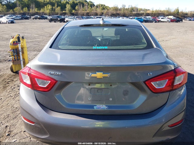 46104856 :رقم المزاد ، 1G1BE5SM6J7221157 vin ، 2018 Chevrolet Cruze Lt Auto مزاد بيع