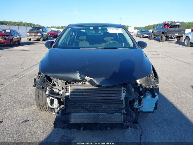 46104911 :رقم المزاد ، 1G1BE5SM6H7235148 vin ، 2017 Chevrolet Cruze Lt Auto مزاد بيع