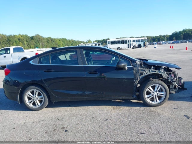 46104911 :رقم المزاد ، 1G1BE5SM6H7235148 vin ، 2017 Chevrolet Cruze Lt Auto مزاد بيع