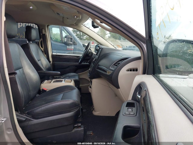 46104946 :رقم المزاد ، 2C4RC1BG6DR705816 vin ، 2013 Chrysler Town & Country Touring مزاد بيع