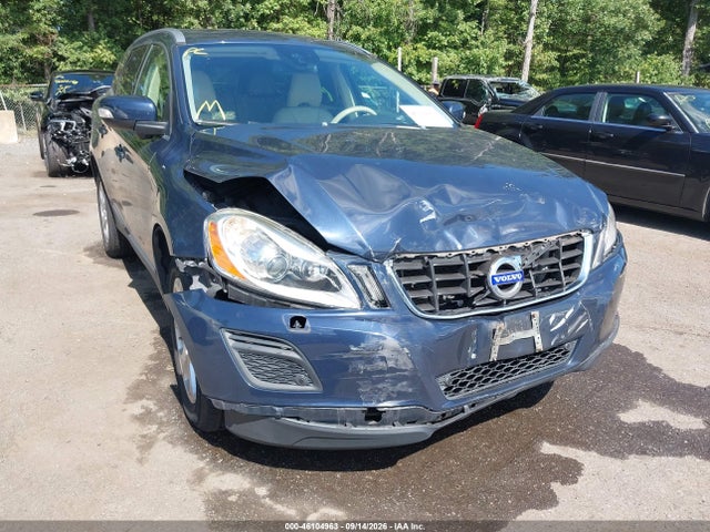 46104963 :رقم المزاد ، YV4940DZ6D2440381 vin ، 2013 Volvo Xc60 3.2 Platinum مزاد بيع