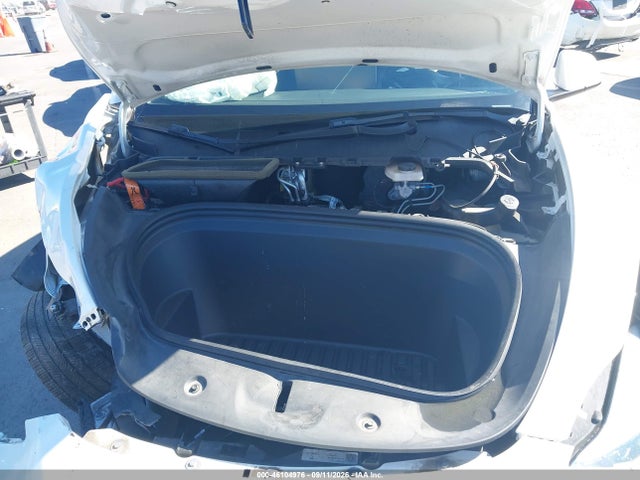 46104976 :رقم المزاد ، 5YJYGAEE4MF145297 vin ، 2021 Tesla Model Y Long Range Dual Motor All-wheel Drive مزاد بيع