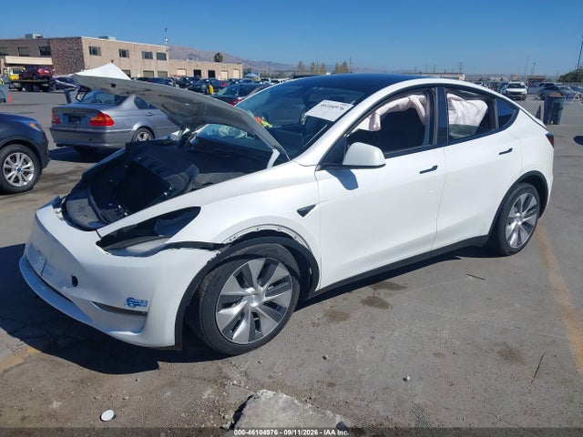46104976 :رقم المزاد ، 5YJYGAEE4MF145297 vin ، 2021 Tesla Model Y Long Range Dual Motor All-wheel Drive مزاد بيع