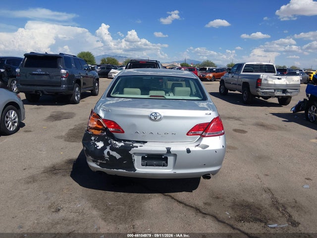 46104979 :رقم المزاد ، 4T1BK36B65U051348 vin ، 2005 Toyota Avalon Xls مزاد بيع