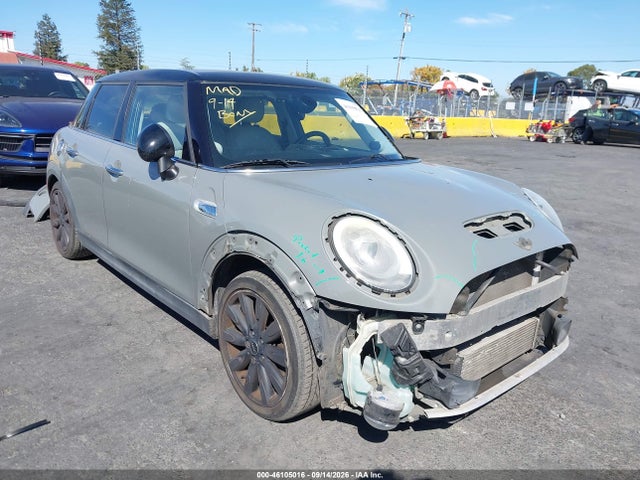 Продажа на аукционе авто 2015 Mini Hardtop Cooper S, vin: WMWXU3C58FT891803, номер лота: 46105016
