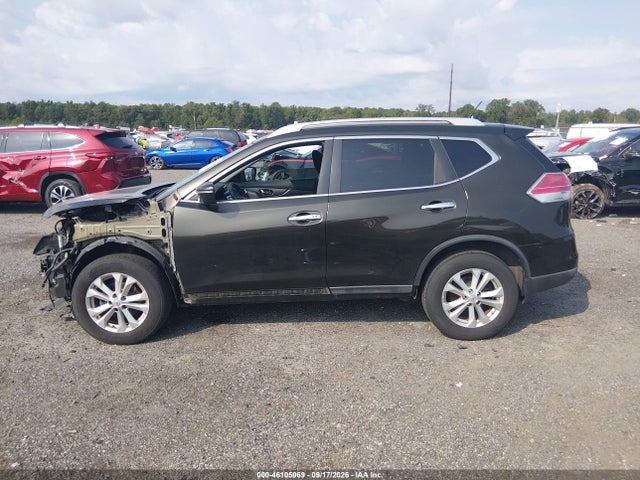 46105069 :رقم المزاد ، 5N1AT2MV0FC884585 vin ، 2015 Nissan Rogue Sv مزاد بيع