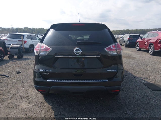 46105069 :رقم المزاد ، 5N1AT2MV0FC884585 vin ، 2015 Nissan Rogue Sv مزاد بيع