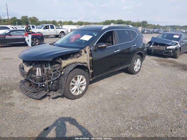46105069 :رقم المزاد ، 5N1AT2MV0FC884585 vin ، 2015 Nissan Rogue Sv مزاد بيع