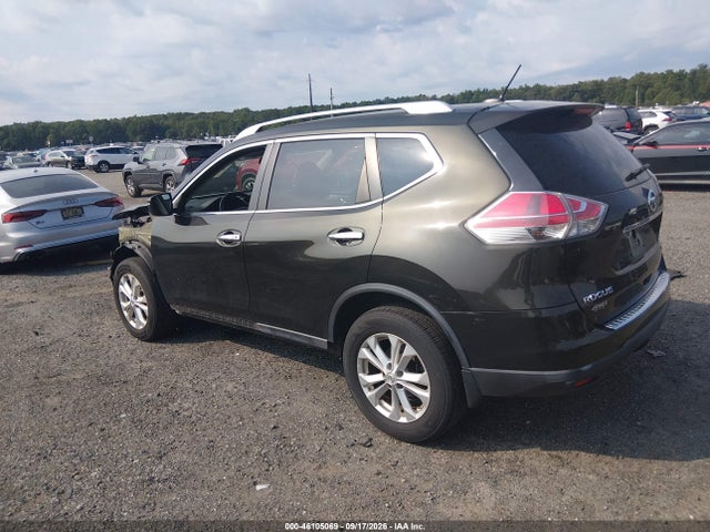 46105069 :رقم المزاد ، 5N1AT2MV0FC884585 vin ، 2015 Nissan Rogue Sv مزاد بيع