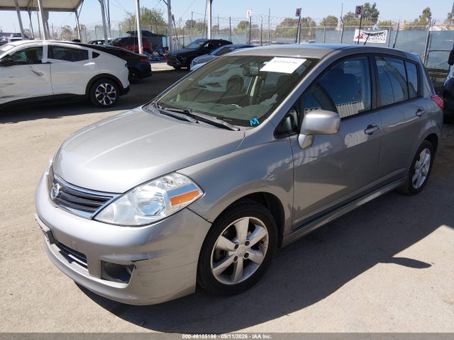 2012 Nissan Versa 1.8 Sl მანქანა იყიდება აუქციონზე, vin: 3N1BC1CP1CK250359, აუქციონის ნომერი: 46105196