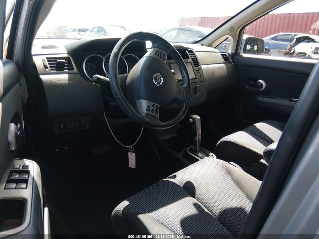 2012 Nissan Versa 1.8 Sl მანქანა იყიდება აუქციონზე, vin: 3N1BC1CP1CK250359, აუქციონის ნომერი: 46105196