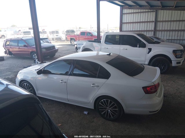 46105246 :رقم المزاد ، 3VWD17AJ5FM344375 vin ، 2015 Volkswagen Jetta 1.8t Sport مزاد بيع