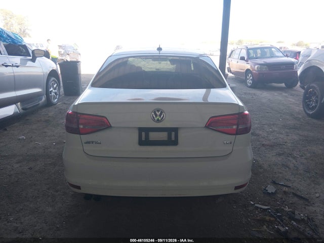 46105246 :رقم المزاد ، 3VWD17AJ5FM344375 vin ، 2015 Volkswagen Jetta 1.8t Sport مزاد بيع