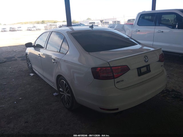 46105246 :رقم المزاد ، 3VWD17AJ5FM344375 vin ، 2015 Volkswagen Jetta 1.8t Sport مزاد بيع