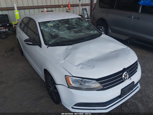 46105246 :رقم المزاد ، 3VWD17AJ5FM344375 vin ، 2015 Volkswagen Jetta 1.8t Sport مزاد بيع
