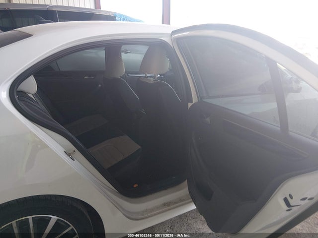 46105246 :رقم المزاد ، 3VWD17AJ5FM344375 vin ، 2015 Volkswagen Jetta 1.8t Sport مزاد بيع
