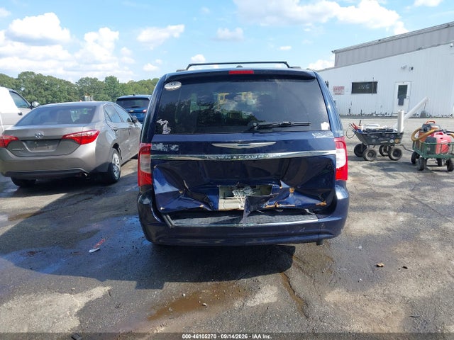 2016 Chrysler Town & Country Touring მანქანა იყიდება აუქციონზე, vin: 2C4RC1BG0GR119634, აუქციონის ნომერი: 46105270