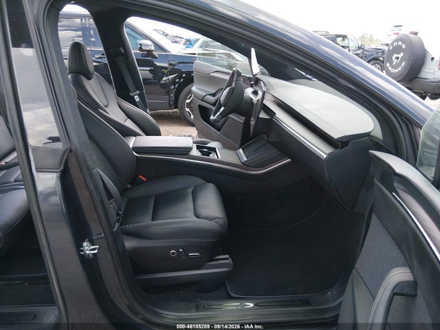 46105289 :رقم المزاد ، 7SAXCAE5XPF428771 vin ، 2023 Tesla Model X مزاد بيع
