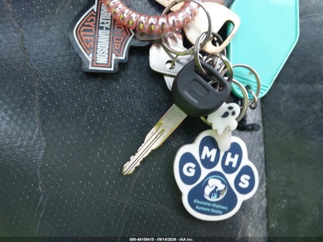 46105410 :رقم المزاد ، JHLRD18771S028048 vin ، 2001 Honda Cr-v Special Edition مزاد بيع