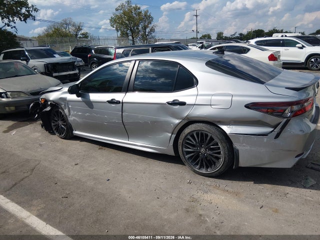 2021 Toyota Camry Se Nightshade Edition მანქანა იყიდება აუქციონზე, vin: 4T1G11AK6MU496627, აუქციონის ნომერი: 46105411