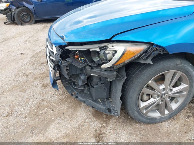 46105436 :رقم المزاد ، 5NPD84LF0HH187580 vin ، 2017 Hyundai Elantra Se مزاد بيع