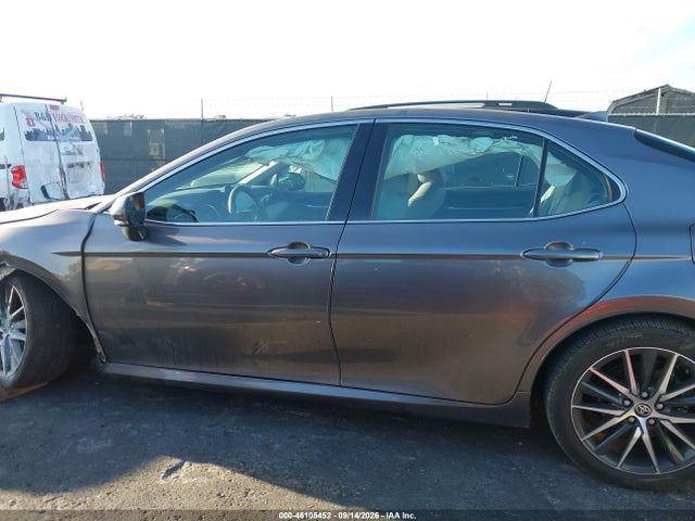 4T1F31AK3RU072397 Toyota Camry Hybrid Xle