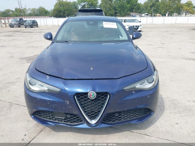 2017 Alfa Romeo Giulia Awd მანქანა იყიდება აუქციონზე, vin: ZARFAEDN8H7553269, აუქციონის ნომერი: 46105461