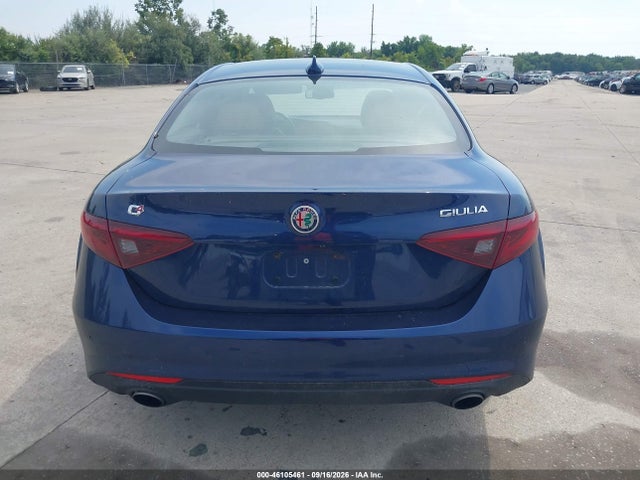 2017 Alfa Romeo Giulia Awd მანქანა იყიდება აუქციონზე, vin: ZARFAEDN8H7553269, აუქციონის ნომერი: 46105461