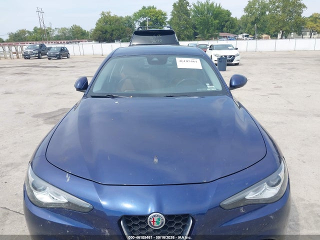 2017 Alfa Romeo Giulia Awd მანქანა იყიდება აუქციონზე, vin: ZARFAEDN8H7553269, აუქციონის ნომერი: 46105461