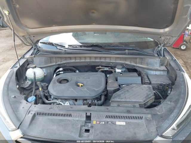 KM8J23A49HU538777 Hyundai TUCSON SE