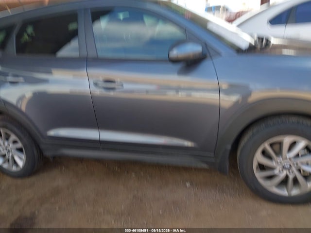 KM8J23A49HU538777 Hyundai TUCSON SE