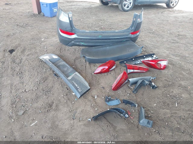 KM8J23A49HU538777 Hyundai TUCSON SE