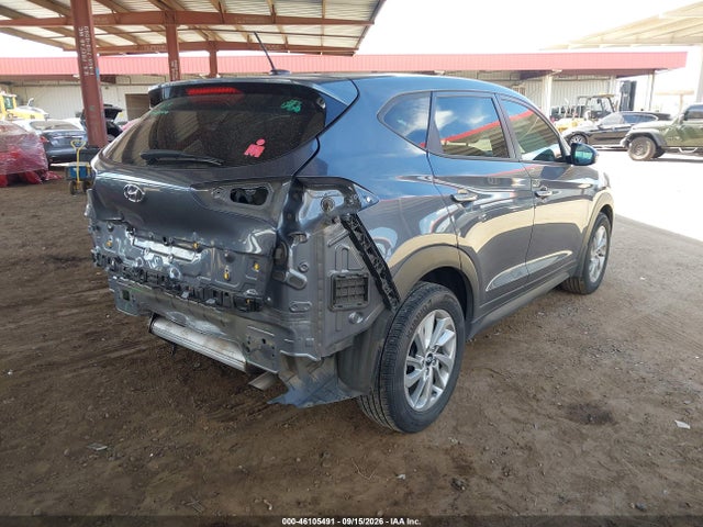 KM8J23A49HU538777 Hyundai TUCSON SE