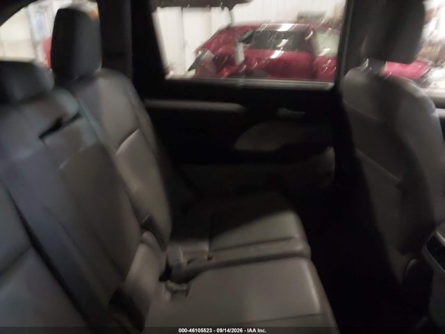 2014 Toyota Highlander Xle V6 მანქანა იყიდება აუქციონზე, vin: 5TDJKRFH8ES059897, აუქციონის ნომერი: 46105523