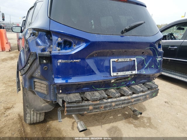 46105559 :رقم المزاد ، 1FMCU9G95GUB20689 vin ، 2016 Ford Escape Se مزاد بيع