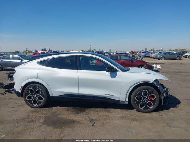 Продаж на аукціоні авто 2022 Ford Mustang Mach-e Gt, vin: 3FMTK4SE9NMA07424, номер лоту: 46105597