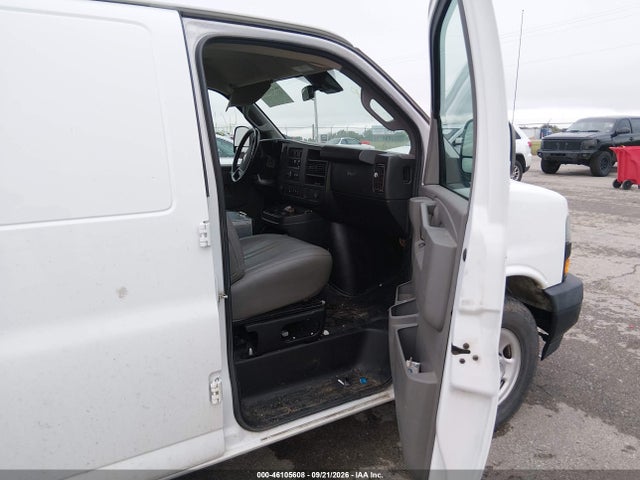 46105608 :رقم المزاد ، 1GCWGAFP8L1222672 vin ، 2020 Chevrolet Express Cargo Rwd 2500 Regular Wheelbase Wt مزاد بيع