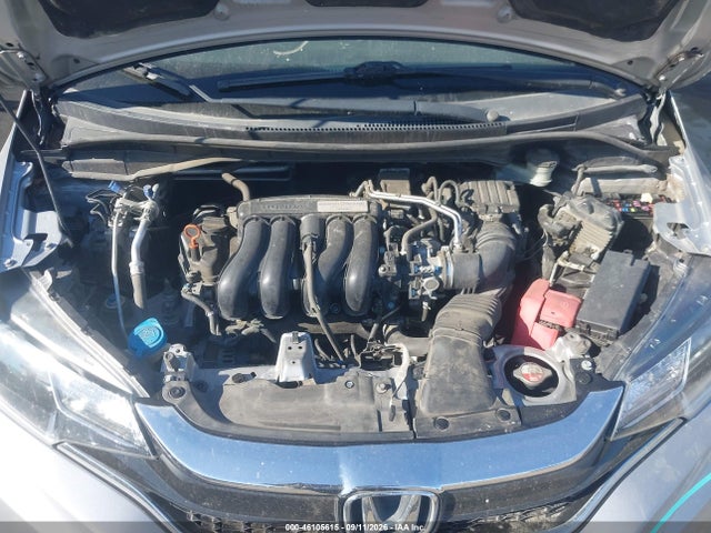 46105615 :رقم المزاد ، 3HGGK5H42JM721482 vin ، 2018 Honda Fit Lx مزاد بيع