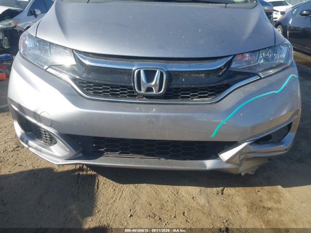 46105615 :رقم المزاد ، 3HGGK5H42JM721482 vin ، 2018 Honda Fit Lx مزاد بيع