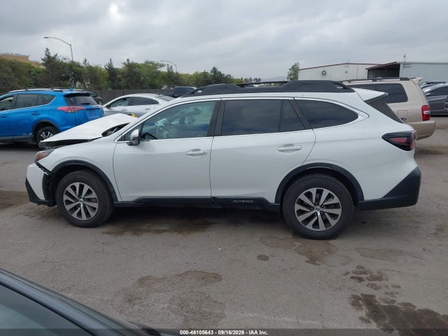 46105643 :رقم المزاد ، 4S4BTACC2L3156390 vin ، 2020 Subaru Outback Premium مزاد بيع