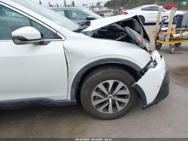 46105643 :رقم المزاد ، 4S4BTACC2L3156390 vin ، 2020 Subaru Outback Premium مزاد بيع
