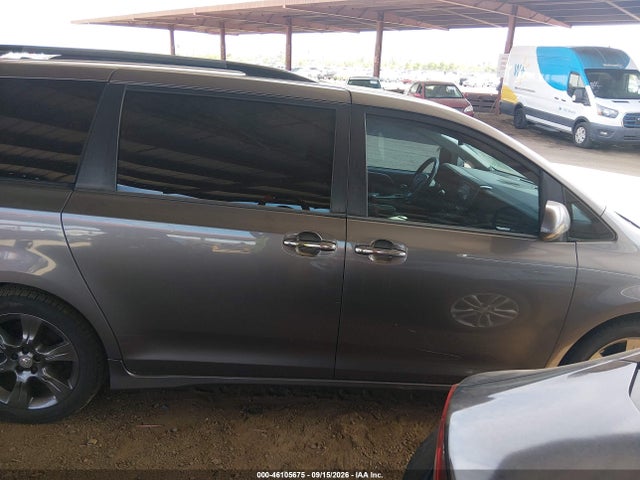 Aukcja sprzedaży 2015 Toyota Sienna Se Premium 8 Passenger, vin: 5TDXK3DC5FS669465, numer aukcji: 46105675