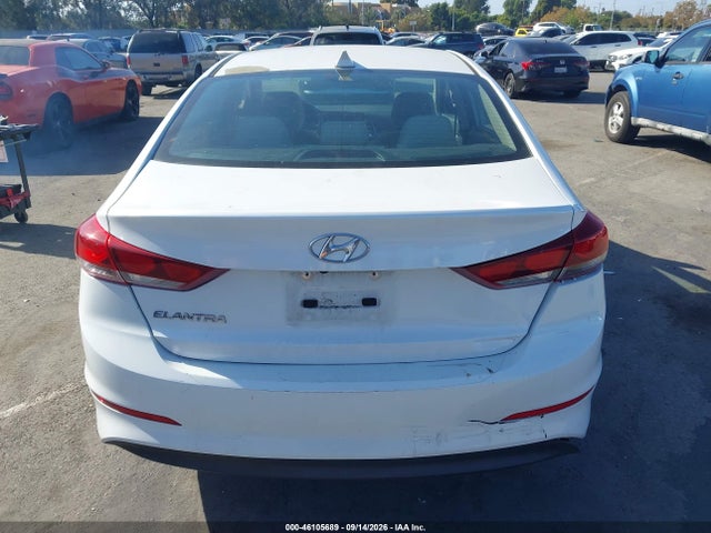 Hyundai Elantra Value Edition 2018 5NPD84LF2JH315419 Image 16