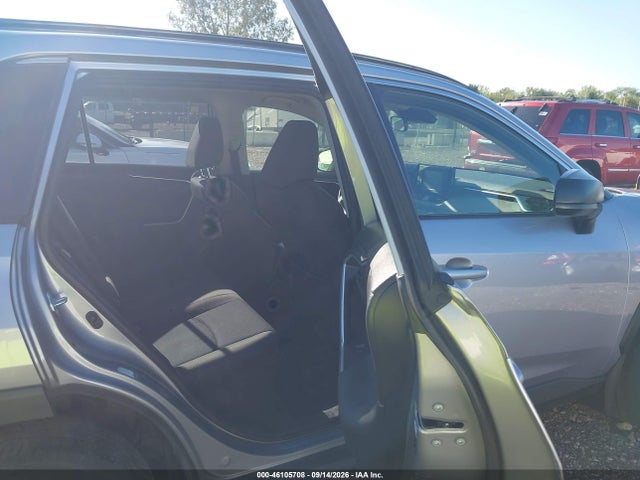 46105708 :رقم المزاد ، JTMH1RFV0LD056993 vin ، 2020 Toyota Rav4 Le مزاد بيع