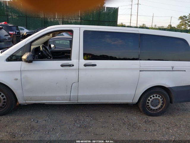 46105709 :رقم المزاد ، WD4PG2EE8H3330995 vin ، 2017 Mercedes-benz Metris مزاد بيع