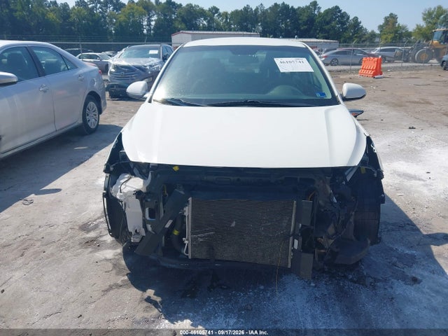 2020 Kia Rio S მანქანა იყიდება აუქციონზე, vin: 3KPA24AD3LE327592, აუქციონის ნომერი: 46105741